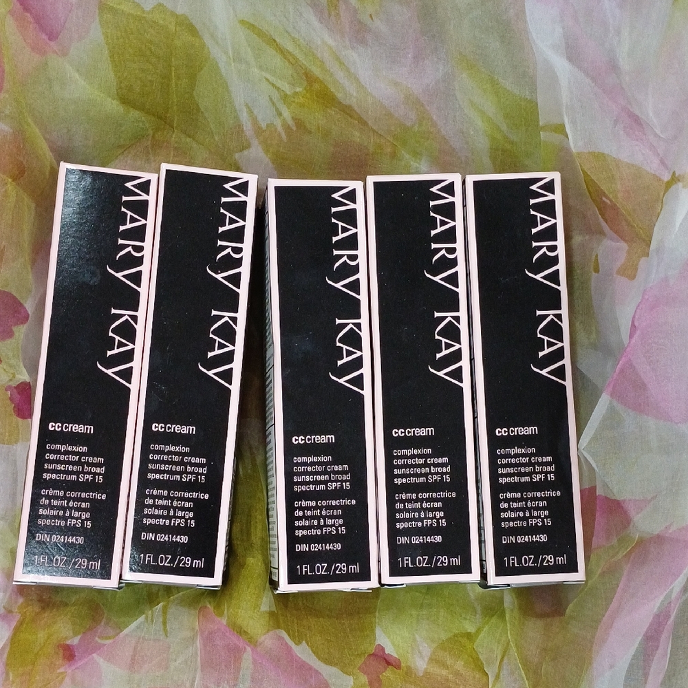 Mary Kay CC Cream - NEVER OPEN 5 EXPIRED